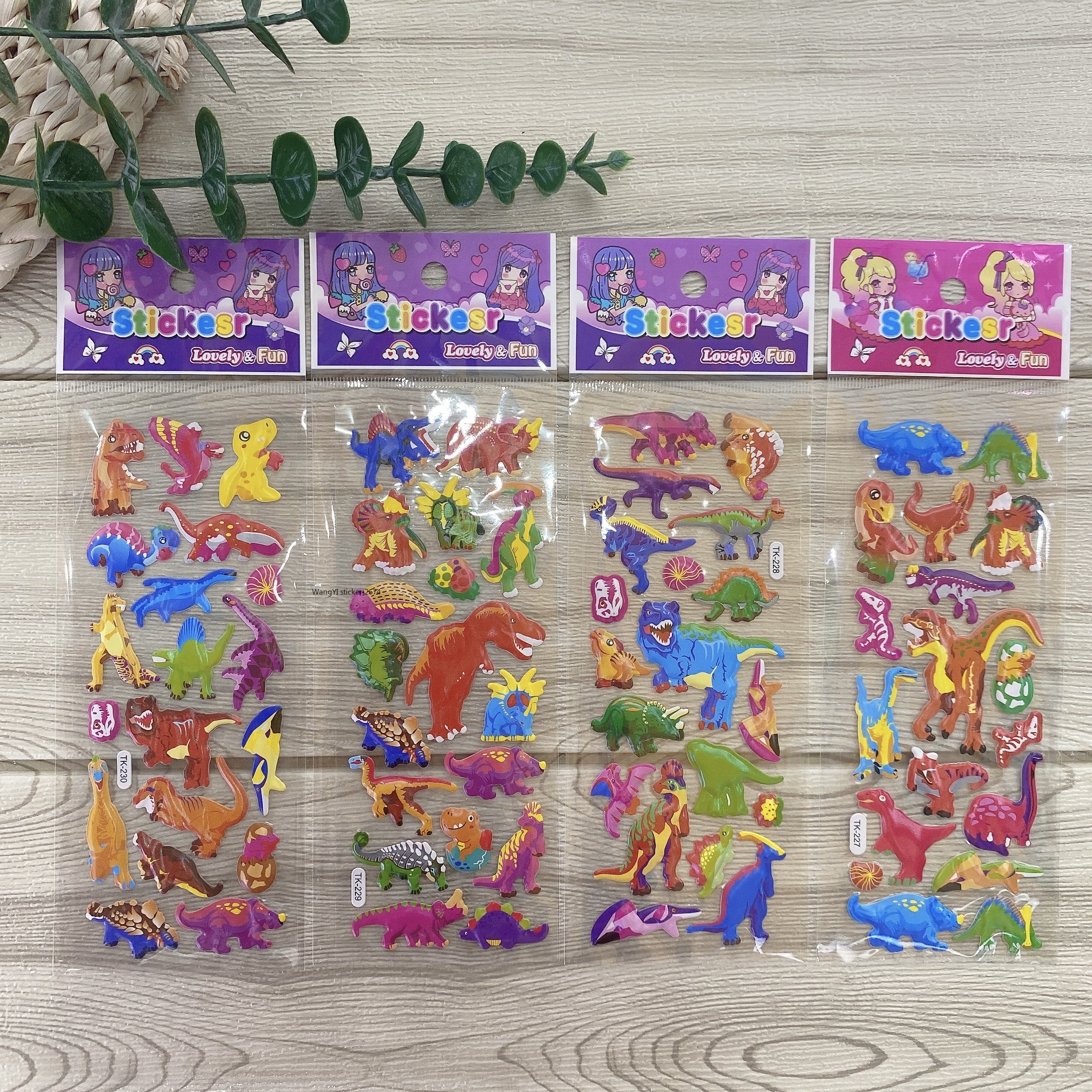 热销立体泡泡贴幼儿园奖励玩具贴画不干胶恐龙爱心汽车笑脸3D贴纸详情4