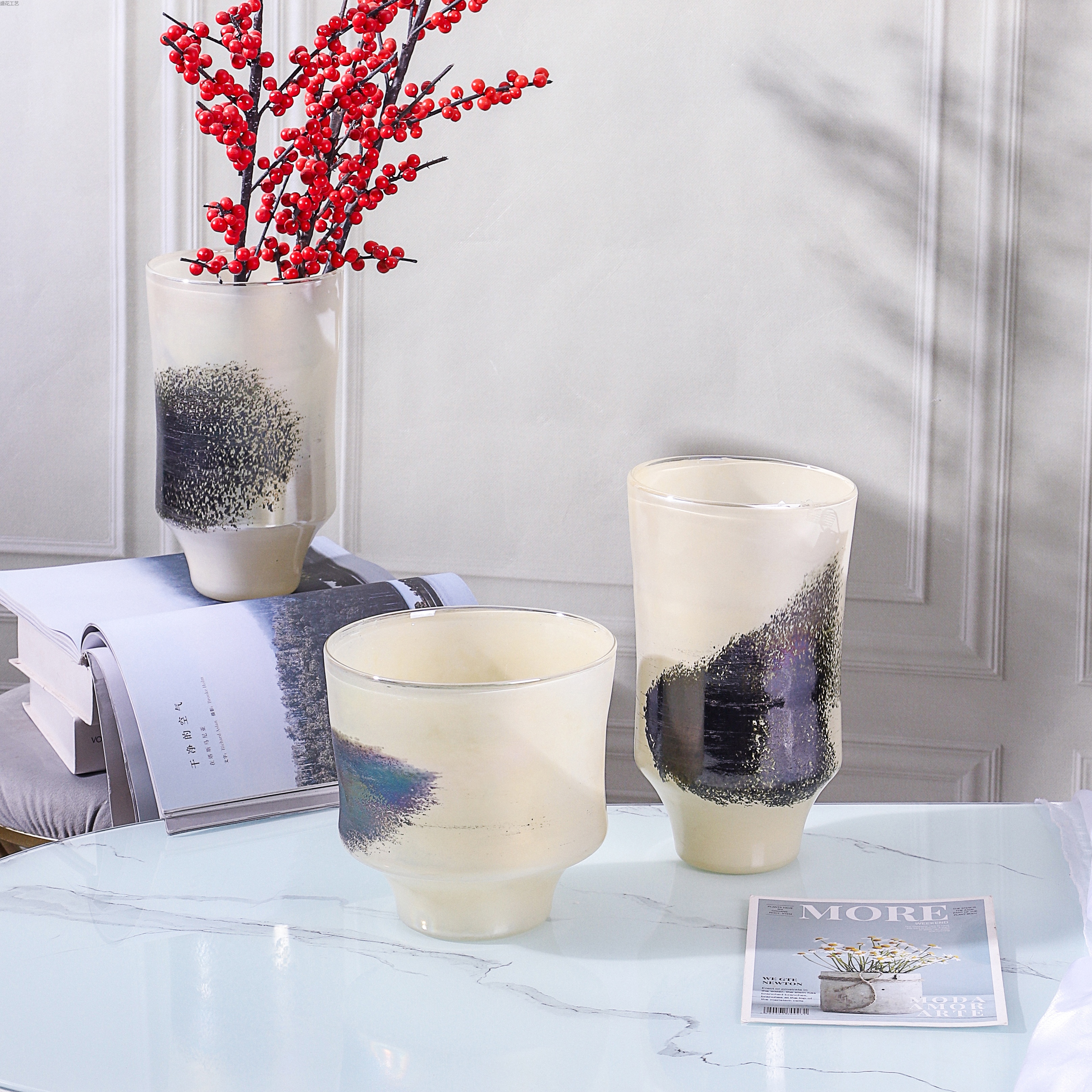 Sheng flower factory direct sales modern simple high-grade glass vase desktop counter creative small fresh flower decoration wholesale 19-23 light luxury European arts and crafts decoration porch living room sample room decoration thumbnail