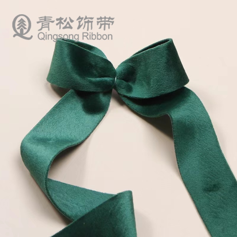 Green pine ribbons, double-sided velvet ribbons for autumn and winter, bow ribbons, ribbon cards, DIY through ribbons, children's hair accessories, diy pendants, gift packaging, clothing materials, clothing accessories, lace, flower packaging, ribbon cakes, gift boxes, binding straps Item Picture