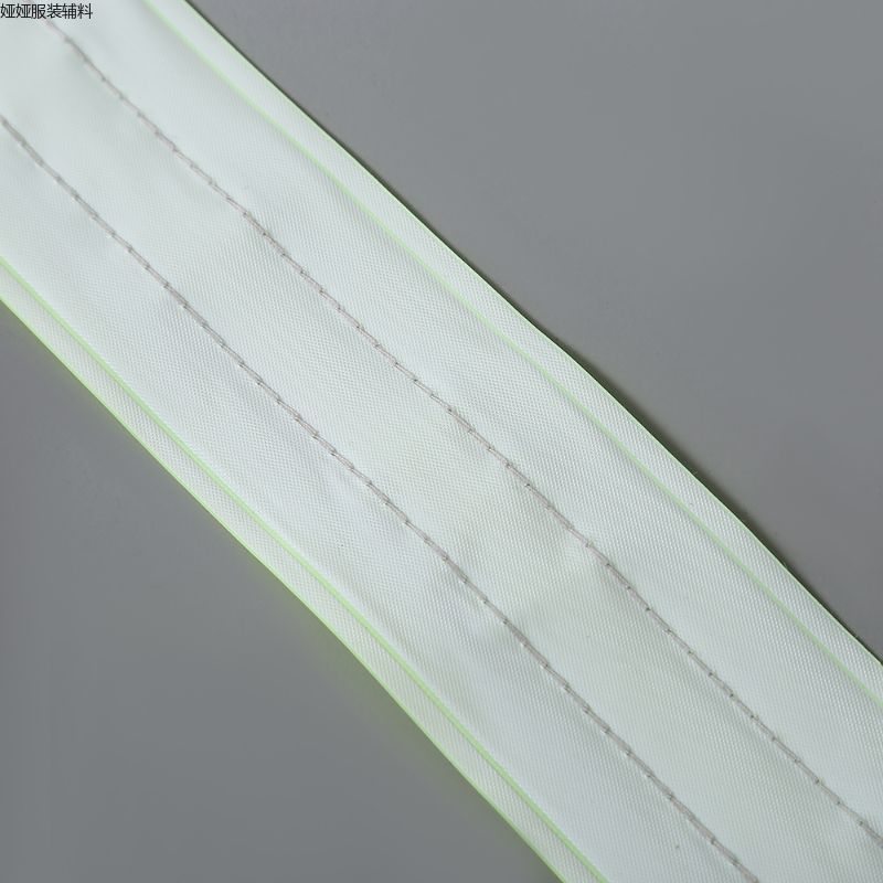 Yiwu Good Goods Spot Direct Selling Polyester Reflective Warning Belt Isolation Belt High Light Sanitation Work Clothes Fluorescent Green Can Be Customized -1007/70721 Item Picture