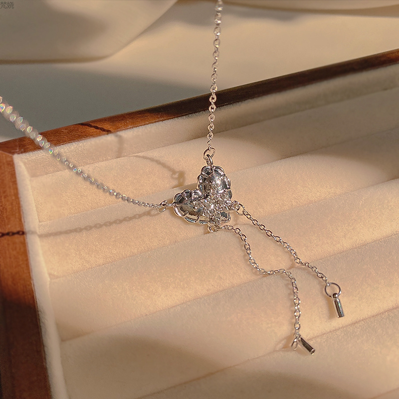 South Korea new styles of temperament long tassel necklace female delicate zircon love pendant titanium steel clavicle chain wholesale men and women with the same style Fan enchanting X821 silver thumbnail