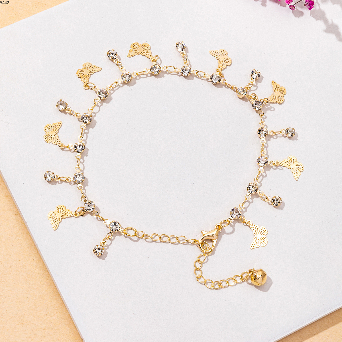 蝴蝶玻璃圆圈字母手链女ins小众设计女生高级感送女朋友生日礼物jx034聚新饰品