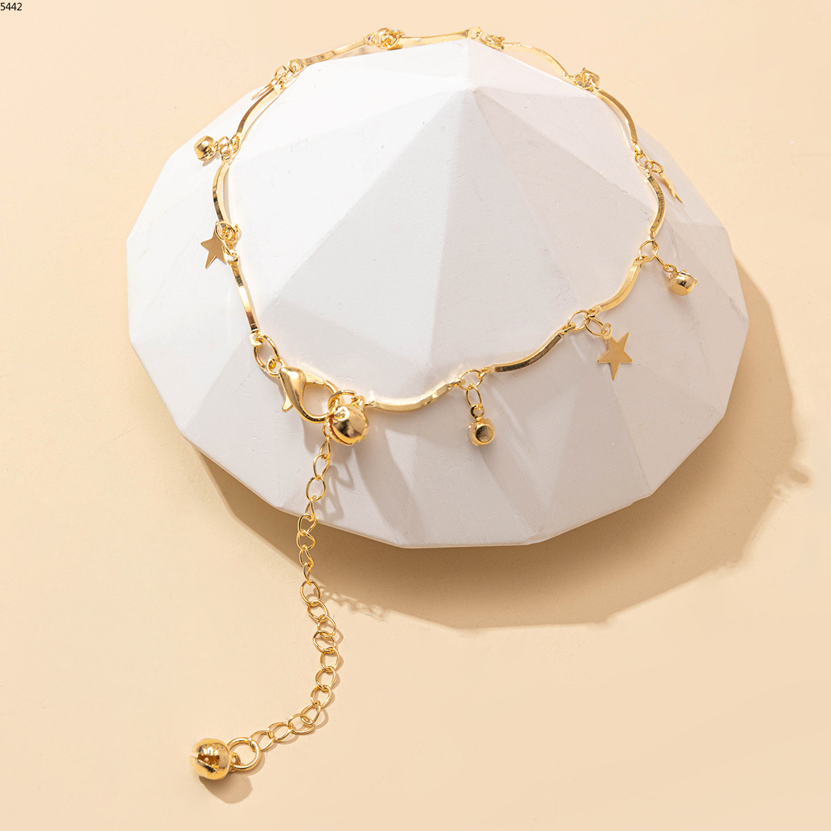 圆弧弯星星字母手链女ins小众设计女生高级感送女朋友生日礼物jx004聚新饰品