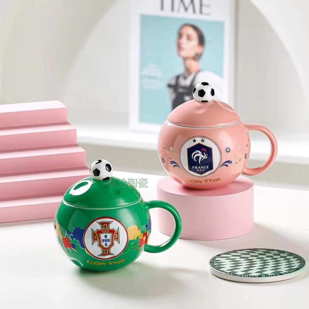 New Sporting Goods Football Cup With Cover Spoon Ceramic Cup Net Red Mug Coffee Cup Stack Logo Production Zhuocha 005 Application Scenario
