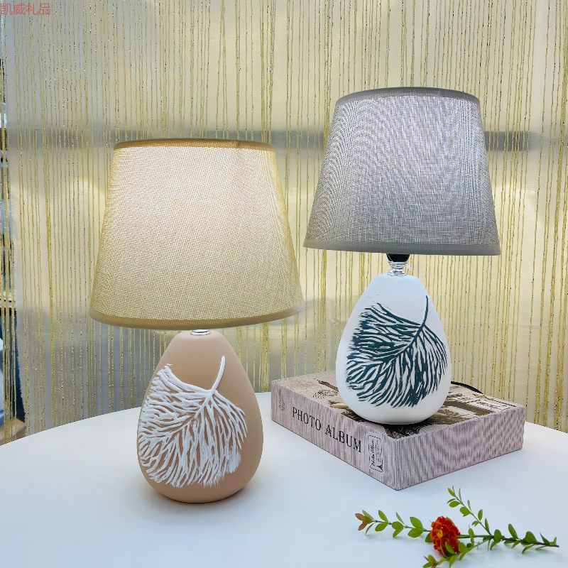 陶瓷工艺品台灯  家居装饰台灯 卧室温馨创意床头灯 凯威礼品KW01523