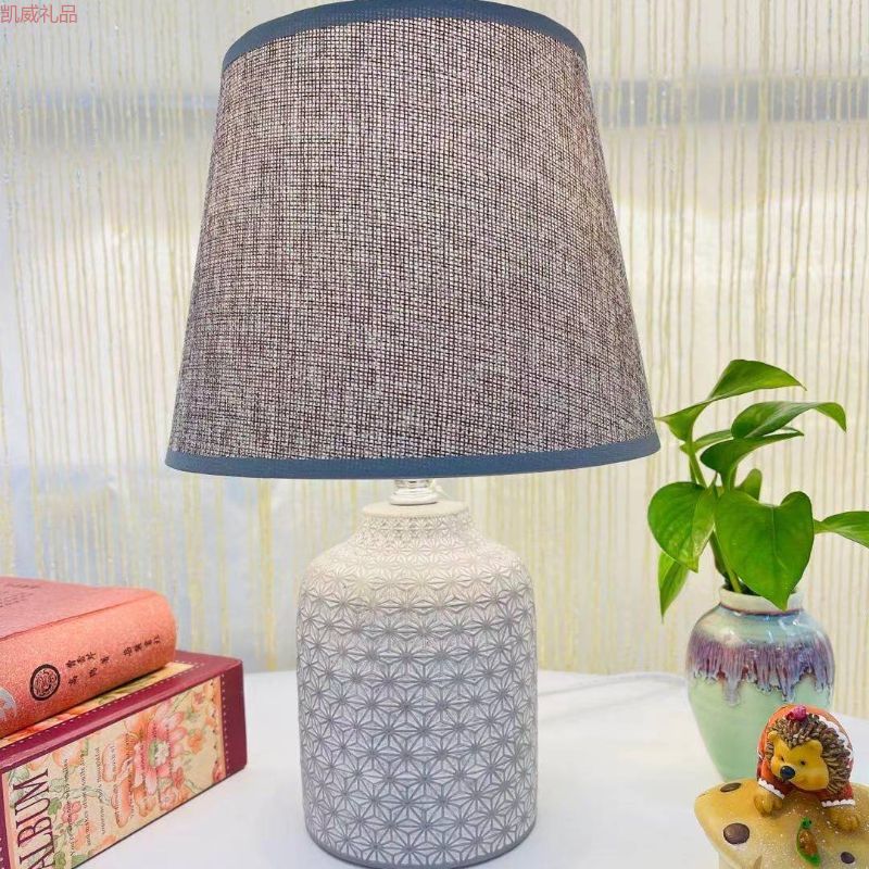 New Desk Lamp Bedroom Bedside Lamp Ceramic Desk Lamp Nordic American Modern Simple Home Warm Creative Light Crafts Gift Light Kaiwei Gift Kw19025
