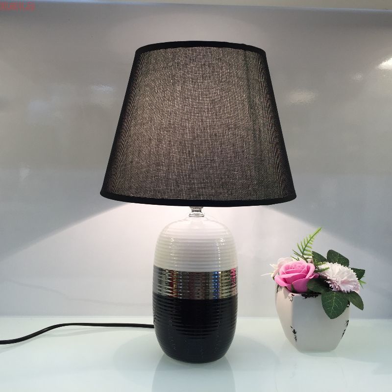 Ceramic Craft Modern Simple Fashion Table Lamp American Light Luxury Nordic Bedroom Home Warm Table Lamp Crafts Ceramic Table Lamp Kaiwei Gift Kw01596 details Picture