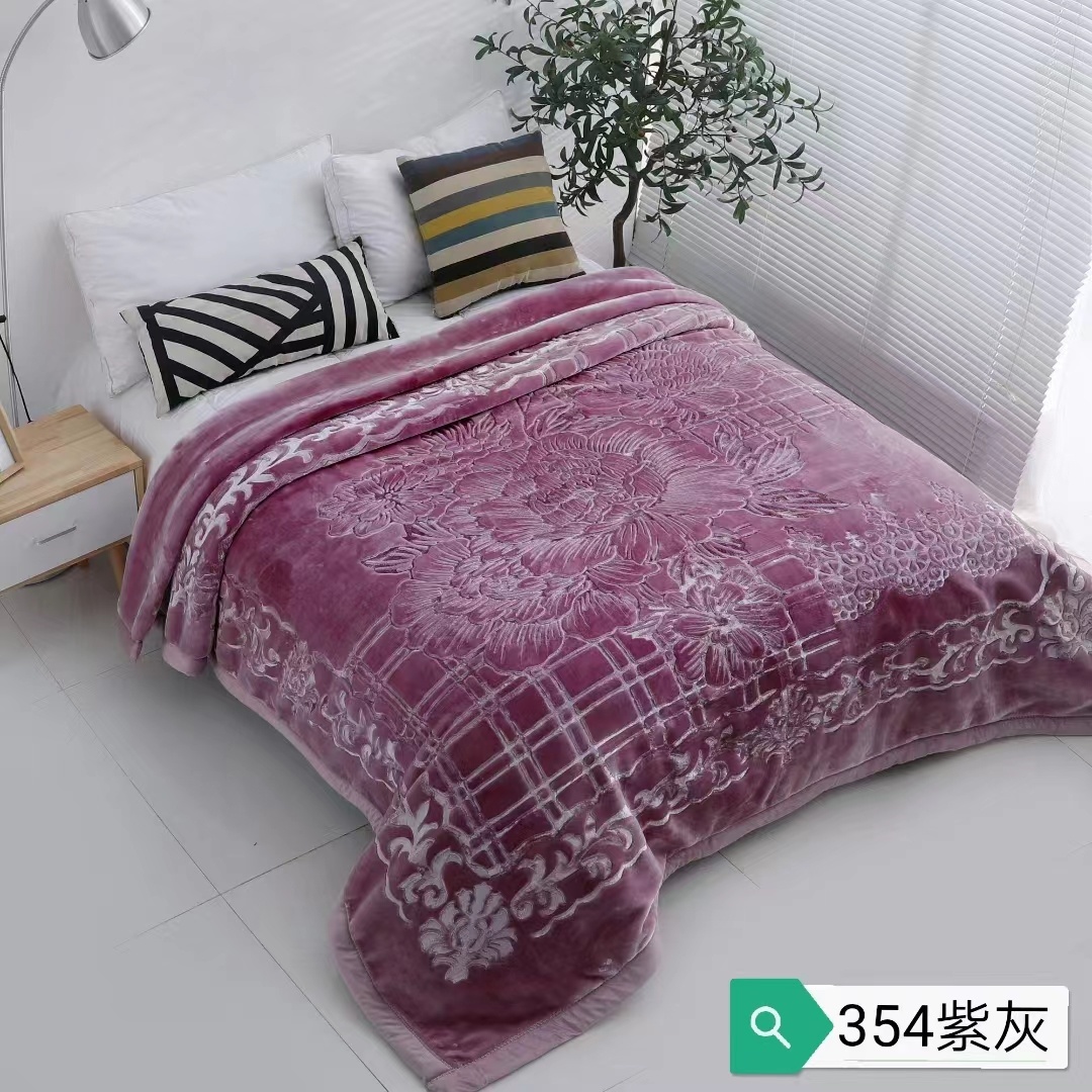 New bedding products in 2025: cloud blanket, enlarged, warm and edged-wrapped cloud blanket, wedding blanket, Angolan blanket, wedding blanket, Tencel cloud blanket pic 4