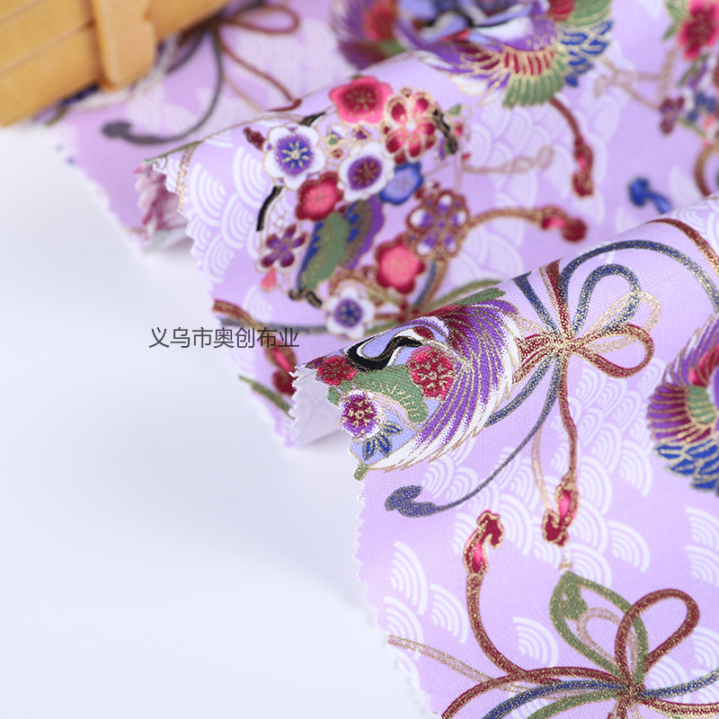 Chinese-style red-crowned crane retro printed fabric, all-cotton gilding printed clothing, DIY handcrafted patchwork decorative fabric, gold powder fabric, ancient-style Chinese trend Hanfu pic 3