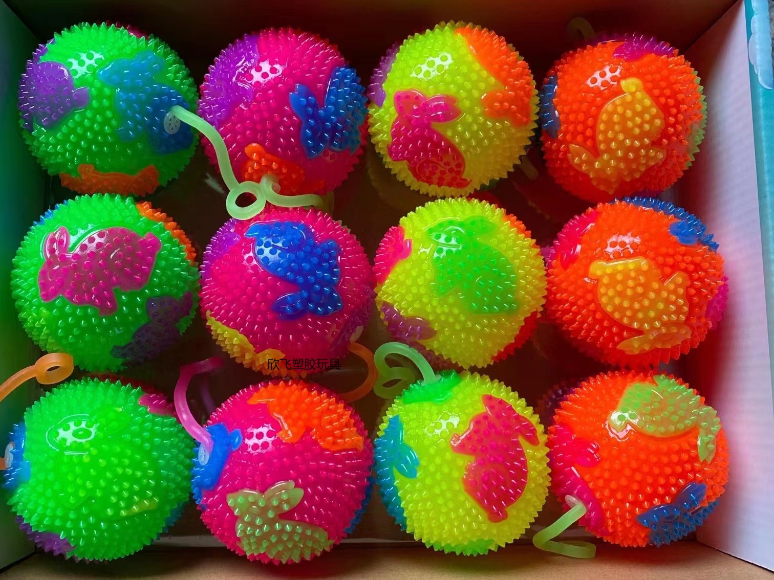 欣飞塑胶玩具2895-001，TPR新奇特玩具，玩具口哨球，闪光玩具详情3