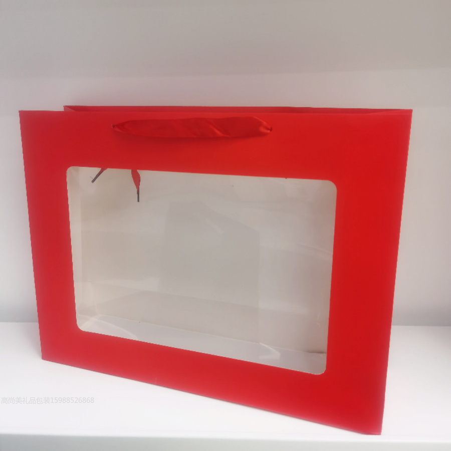 Window Panel Transparent Gift Bag Valentine's Day Father's Day Mother's Day Graduation Season General Paper Bag Can Be Retail Can Be Wholesale Application Scenario