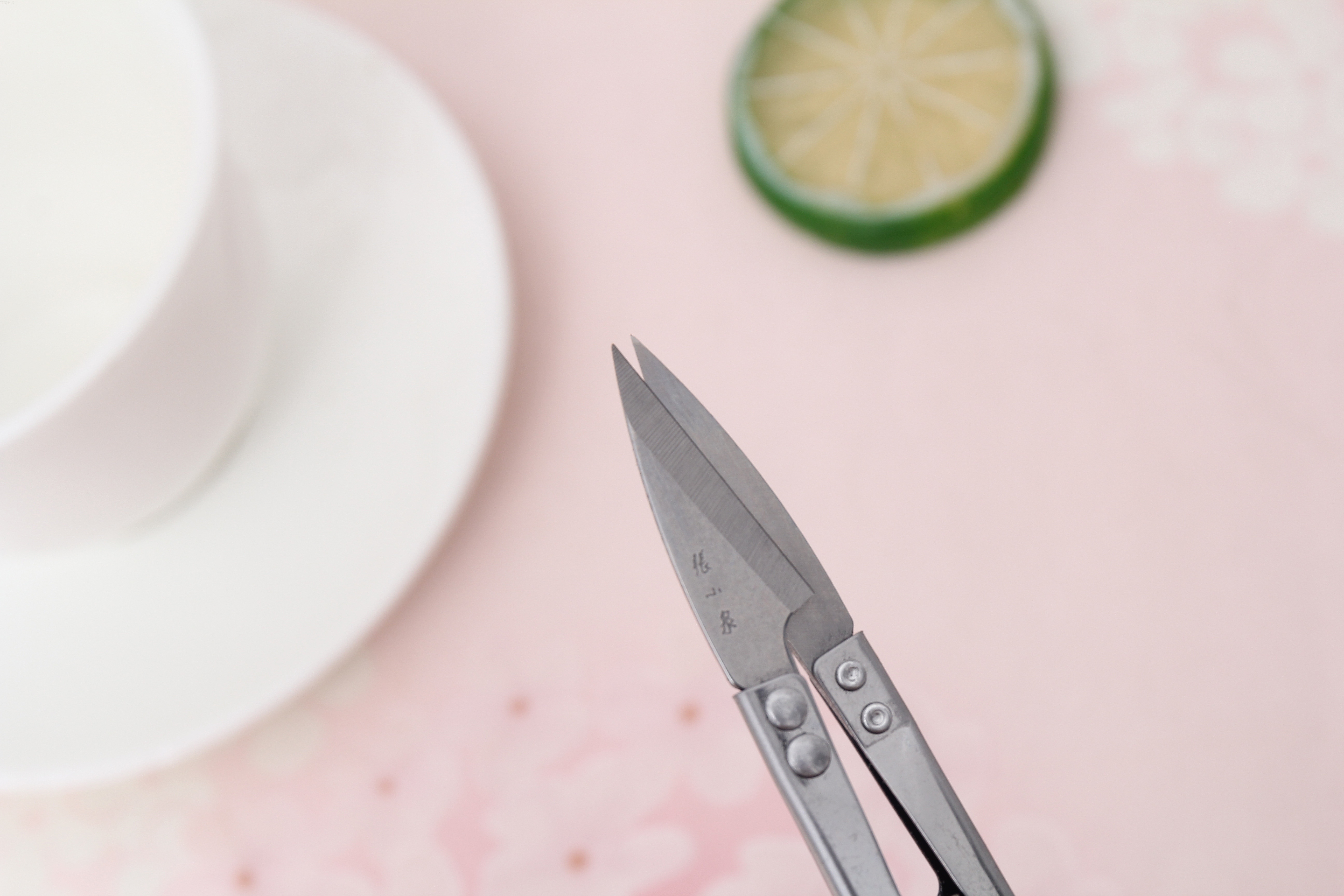 张小泉纱剪不锈钢纱剪 修剪线头弹簧剪十字绣U型剪缝纫剪TB-453详情6