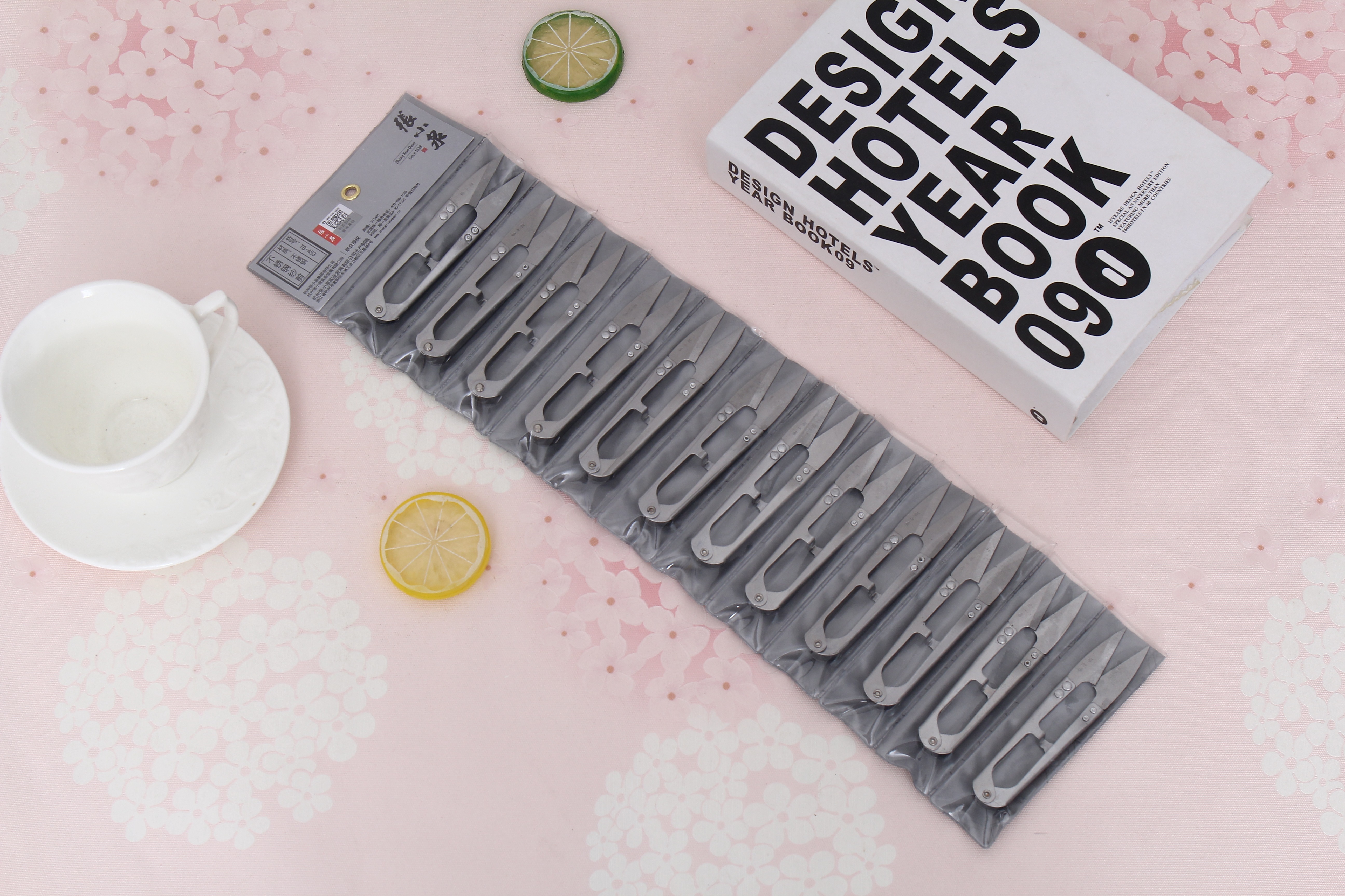 张小泉纱剪不锈钢纱剪 修剪线头弹簧剪十字绣U型剪缝纫剪TB-453详情1