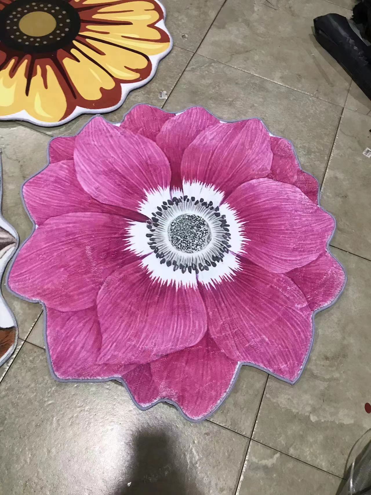 New flower-shaped floor mat, faux cashmere printed floor mat, large flower carpet, bedside mat, living room carpet, anti-slip mat, anti-slip dot plastic base pattern, style, fabric, comfortable and soft, 50*50cmcm Application Scenario