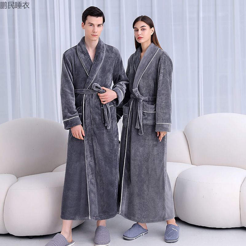 2023 New With Edge Bathrobe Thick Pajamas Couple Winter Thick Flannel Bathrobe Plus Long Application Scenario
