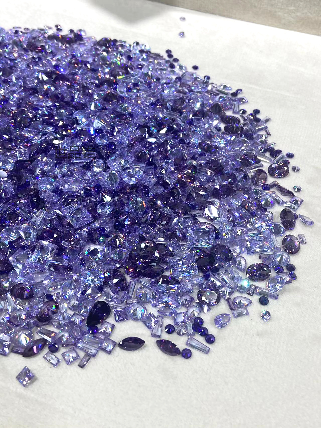 锆石彩色紫色混装裸石宝石DIY配件锆石手机美甲锆石批发详情3