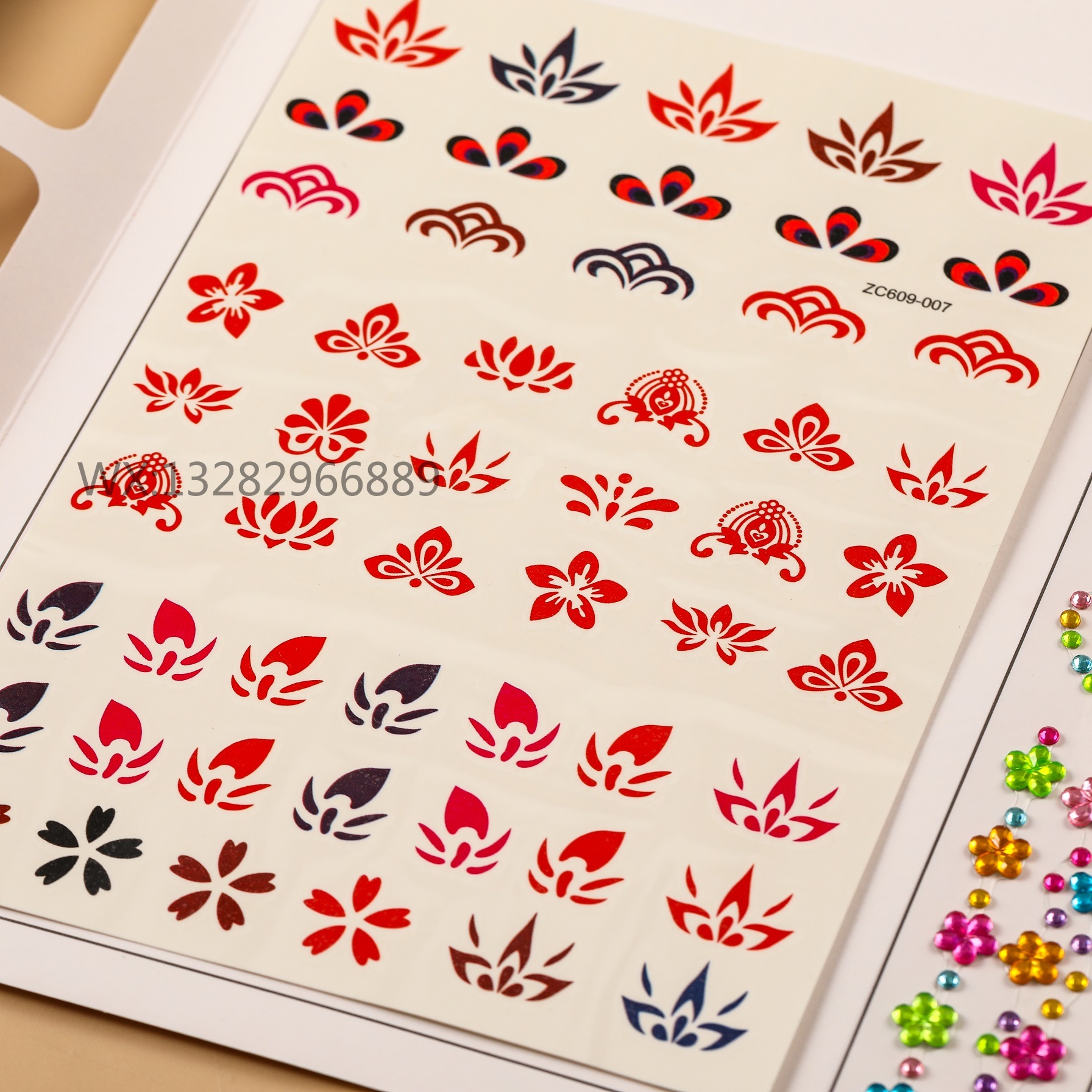 New children's watermark eyebrow center sticker, two-in-one acrylic diamond sticker, waterproof watermark tattoo, girls' forehead sticker Item Picture