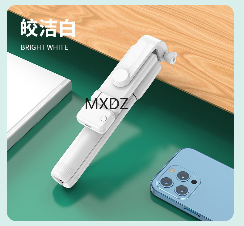 Integrated mini flashlight selfie stick pic 16