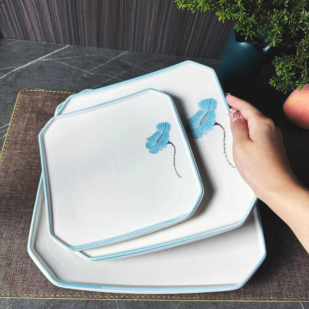 The Blue Lotus series of high-end ceramic octagonal square plates, 8-inch, 10-inch and 12-inch thickened and durable, are specially designed for home use in hotels and clubs pic 4