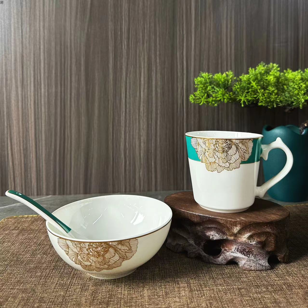 Luxurious Golden Peony Series high-end ceramic tableware set, custom-made with gold edge printing, suitable for hotels, clubs and household use pic 3