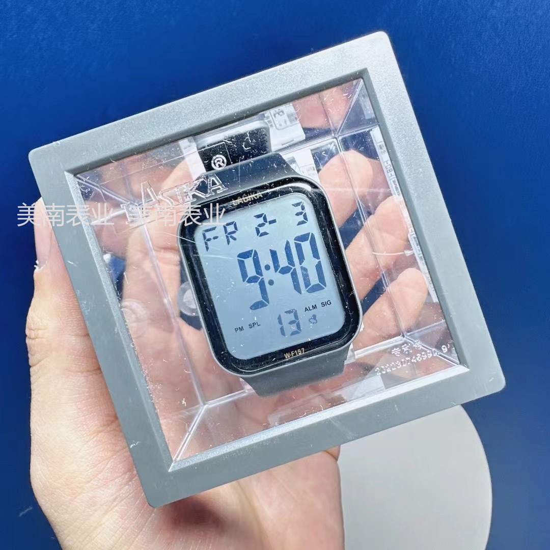 Nuevo reloj electrónico pantalla grande LED candy color square sports electronic watch outdoor sports student watch venta caliente pic 6