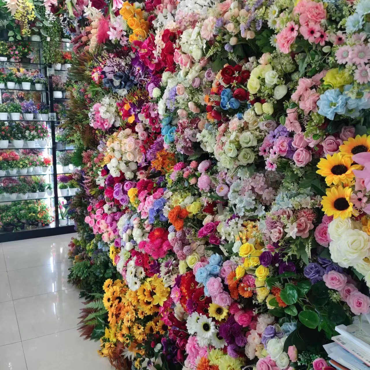 Factory direct sales of new artificial flowers, fake flowers, potted plants, fences, wall hangings, vines details Picture