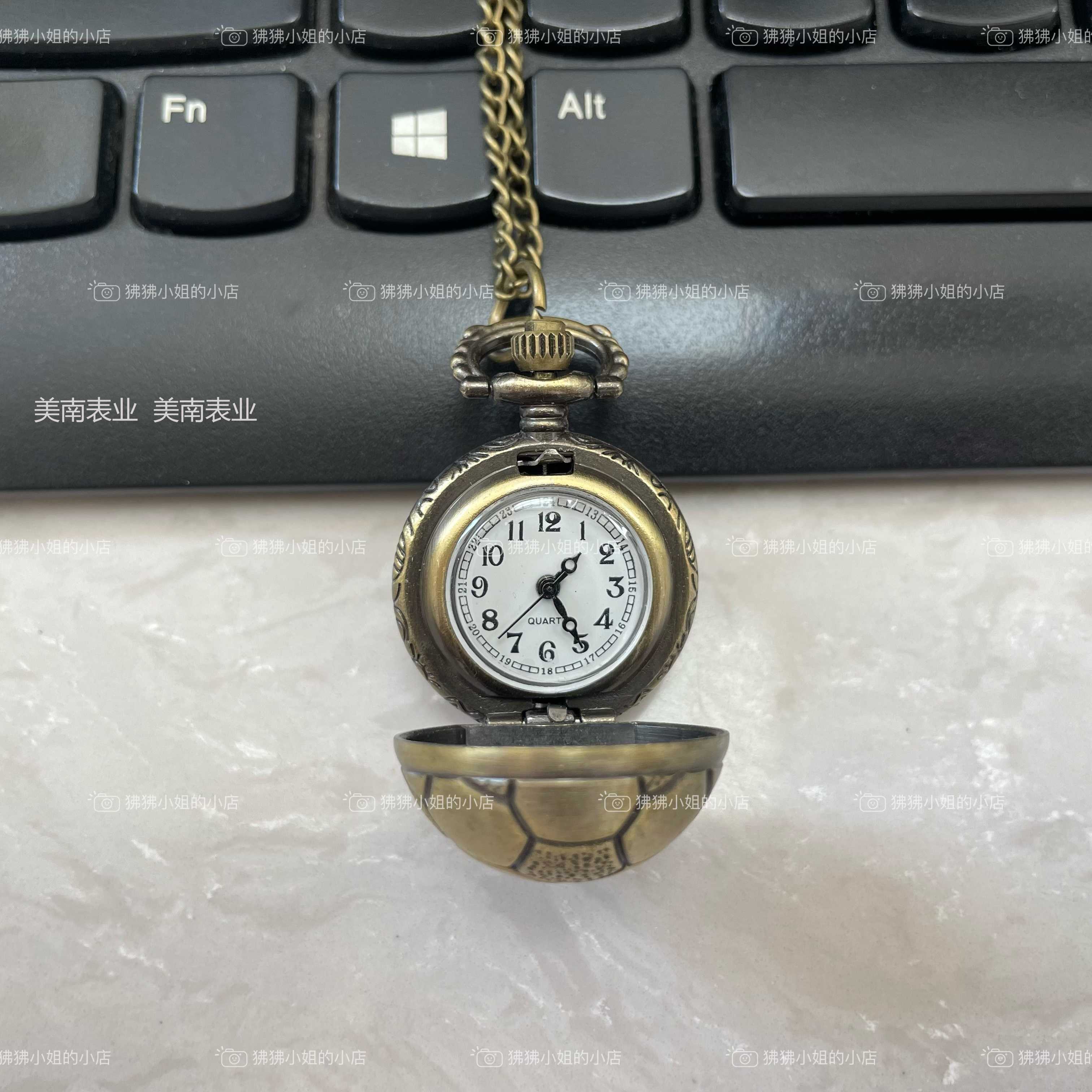 Creative ball pocket watch, bronze football hanging watch, travel commemorative watch, retro flip pocket watch Application Scenario