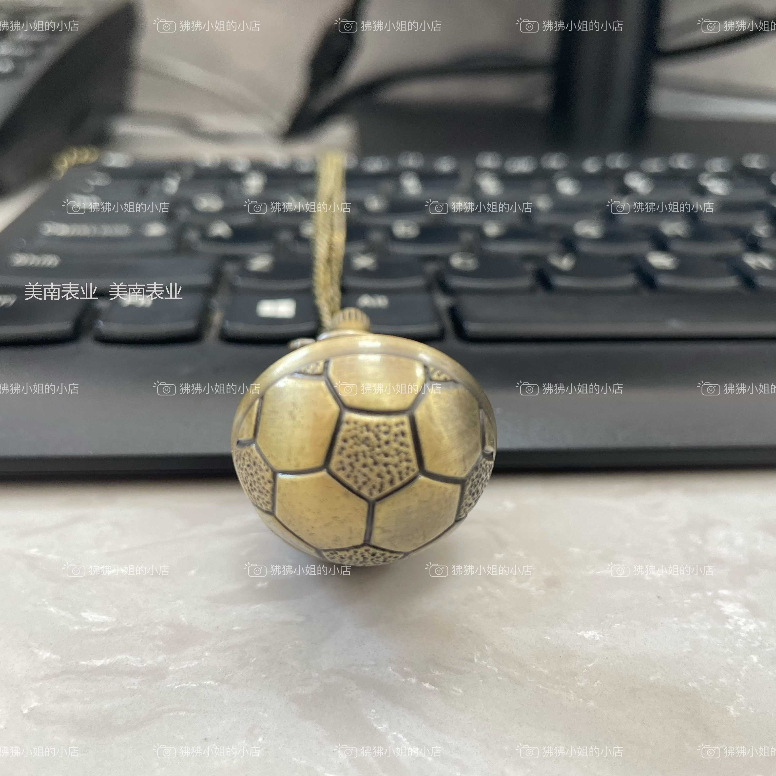 Creative ball pocket watch, bronze football hanging watch, travel commemorative watch, retro flip pocket watch Specification image