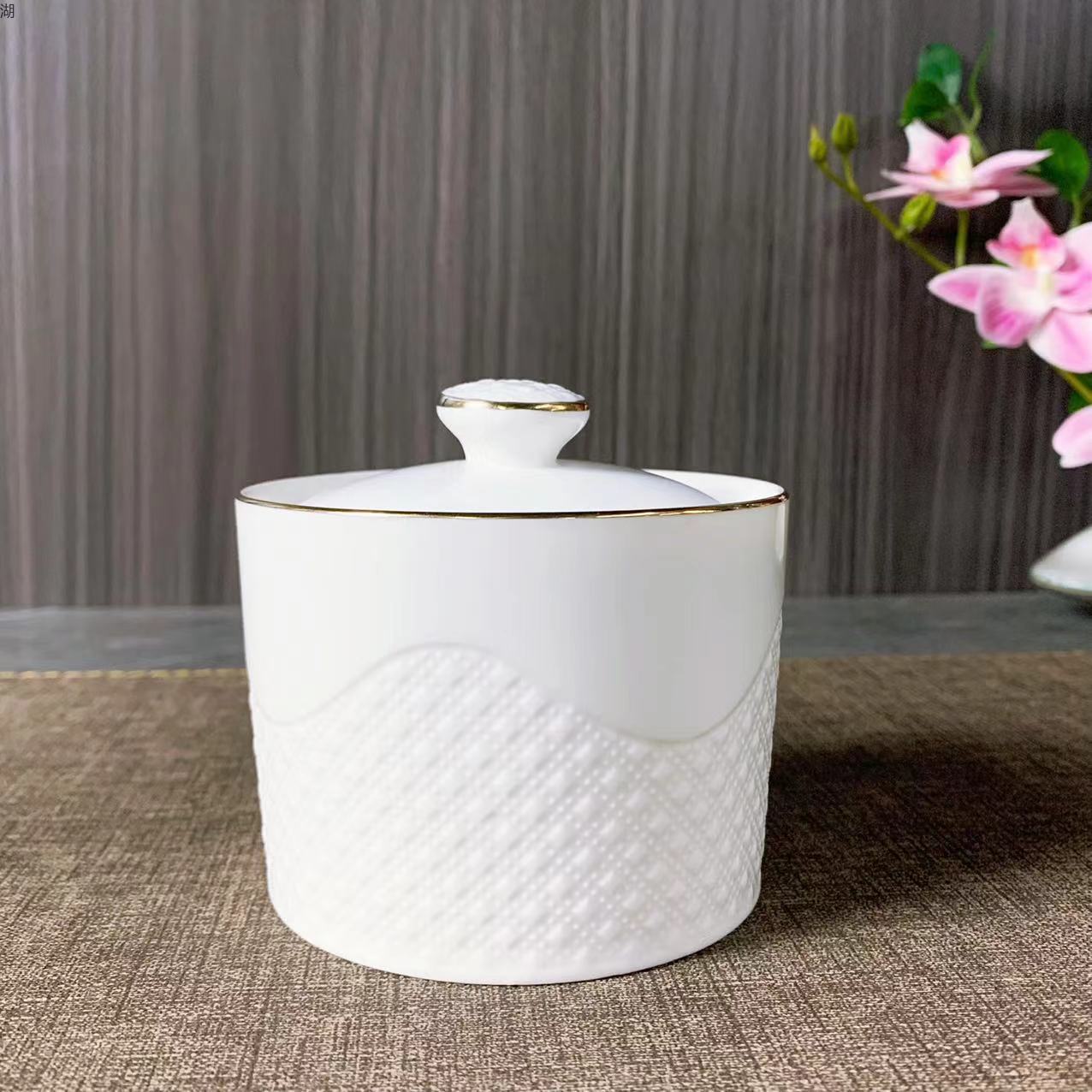 4-inch diamond-patterned gold-rimmed ceramic stew pot with lid, white porcelain tableware, light luxury style, suitable for hotel, restaurant, club and home use pic 1