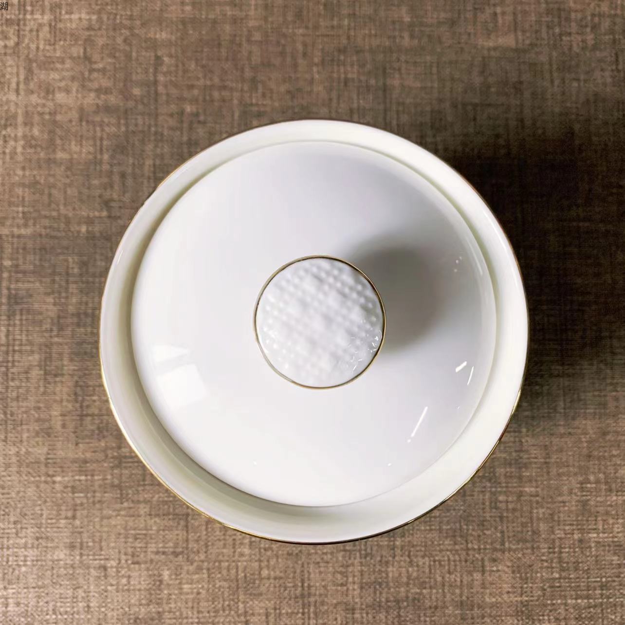 4-inch diamond-patterned gold-rimmed ceramic stew pot with lid, white porcelain tableware, light luxury style, suitable for hotel, restaurant, club and home use pic 2