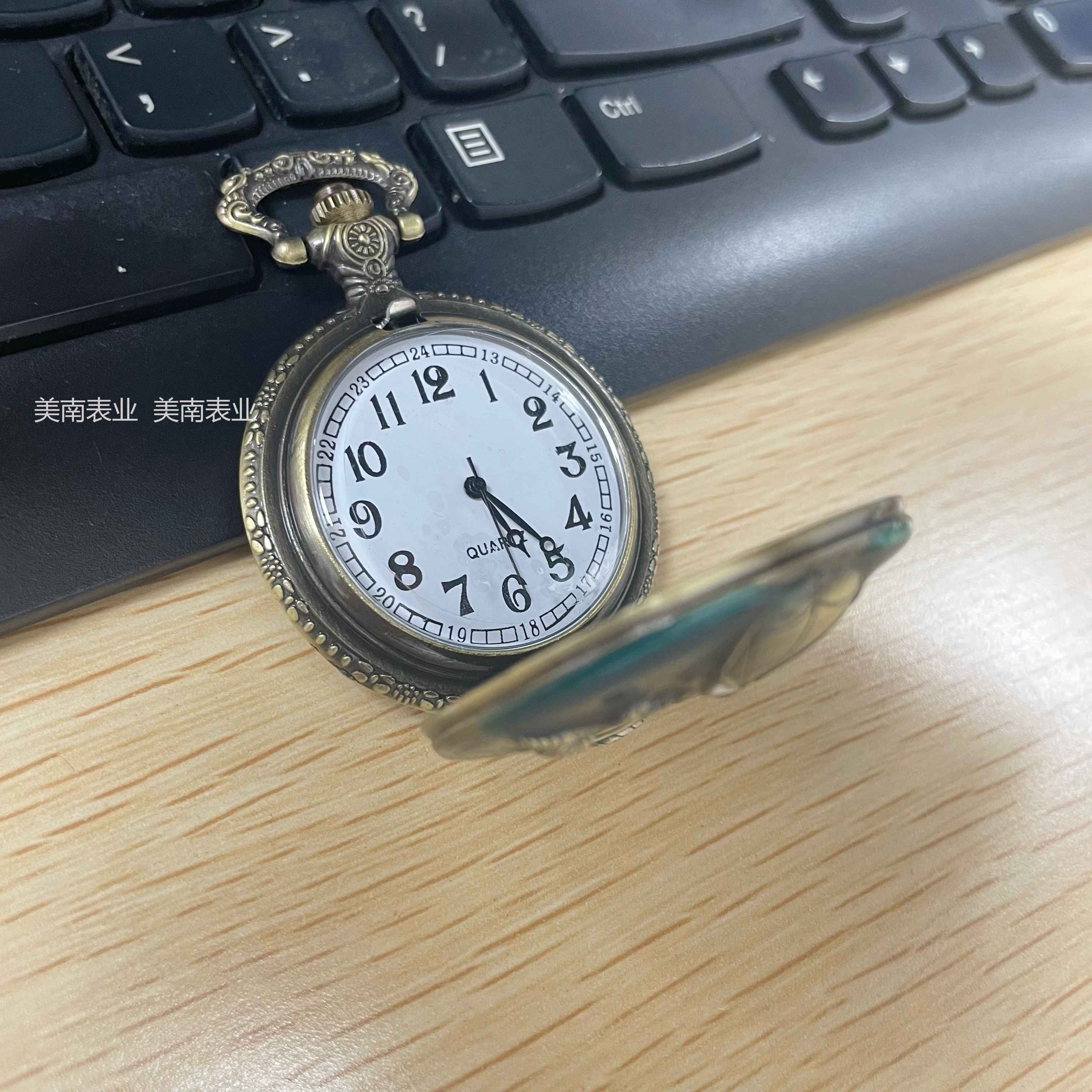 Los últimos relojes de bolsillo retro creativo dibujos animados anime spiderman goteo estereoscópico estudiante reloj de pared reloj de cuarzo pic 4