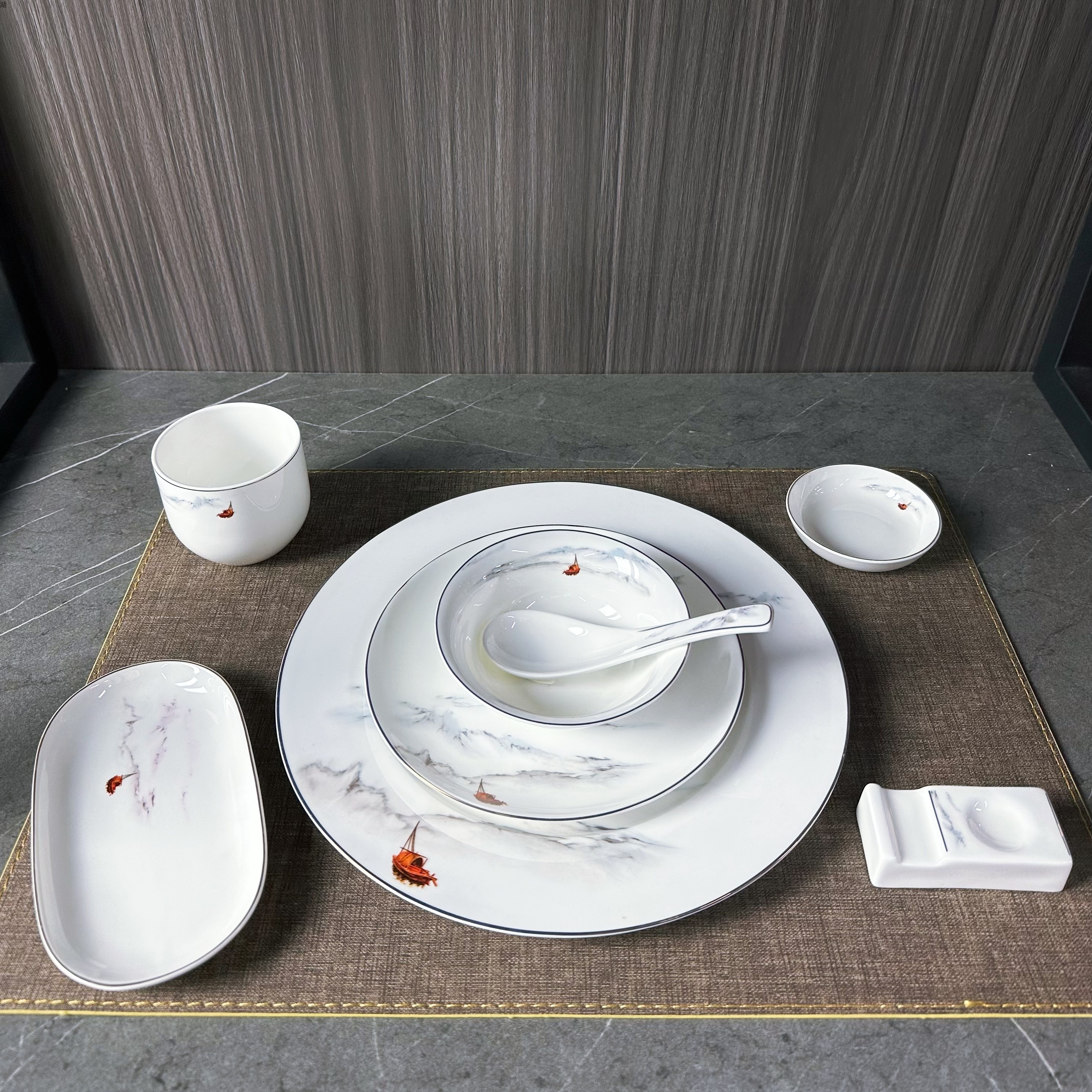 Xingyun flowshui series alto contenido de harina de hueso China juego de vajilla estilo chino tinta viento hotel mesa de balanceo para banquete pic 6