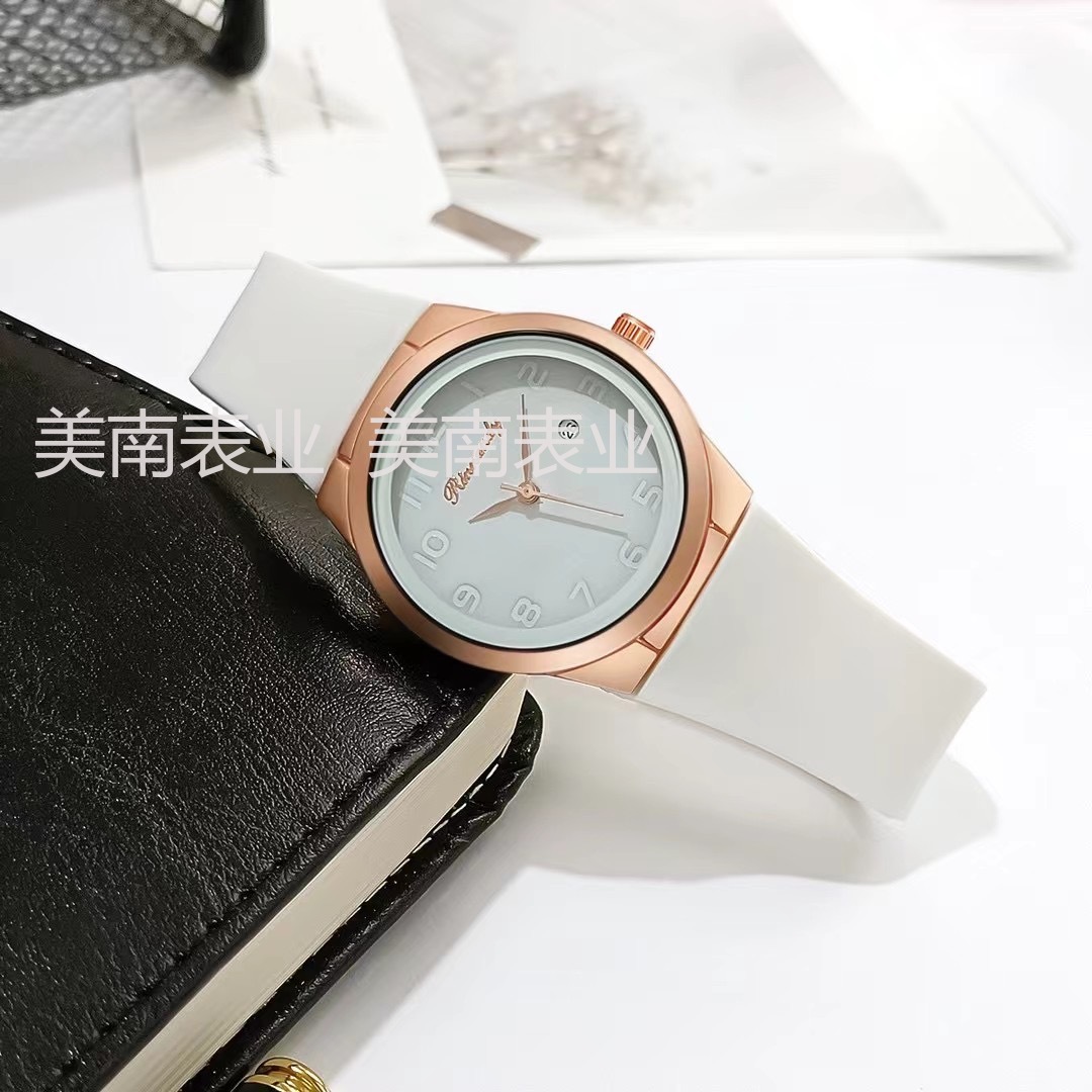 Fashionable, simple and niche silicone digital quartz watch, Korean version of candy-colored ribbon calendar women's watch details Picture