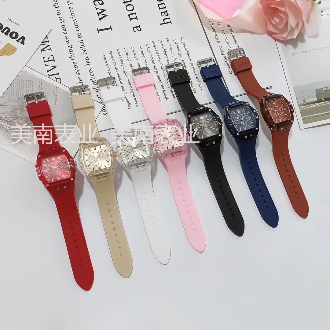 New unisex fashionable student silicone watch, candy-colored scale wine barrel quartz watch Item Picture