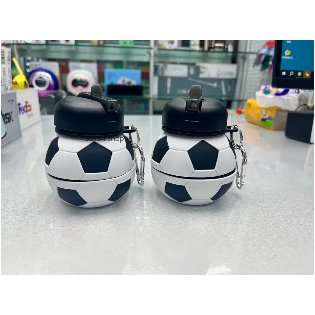 足球造型硅胶折叠水壶户外便携硅胶伸缩水杯带登山扣运动水瓶详情3