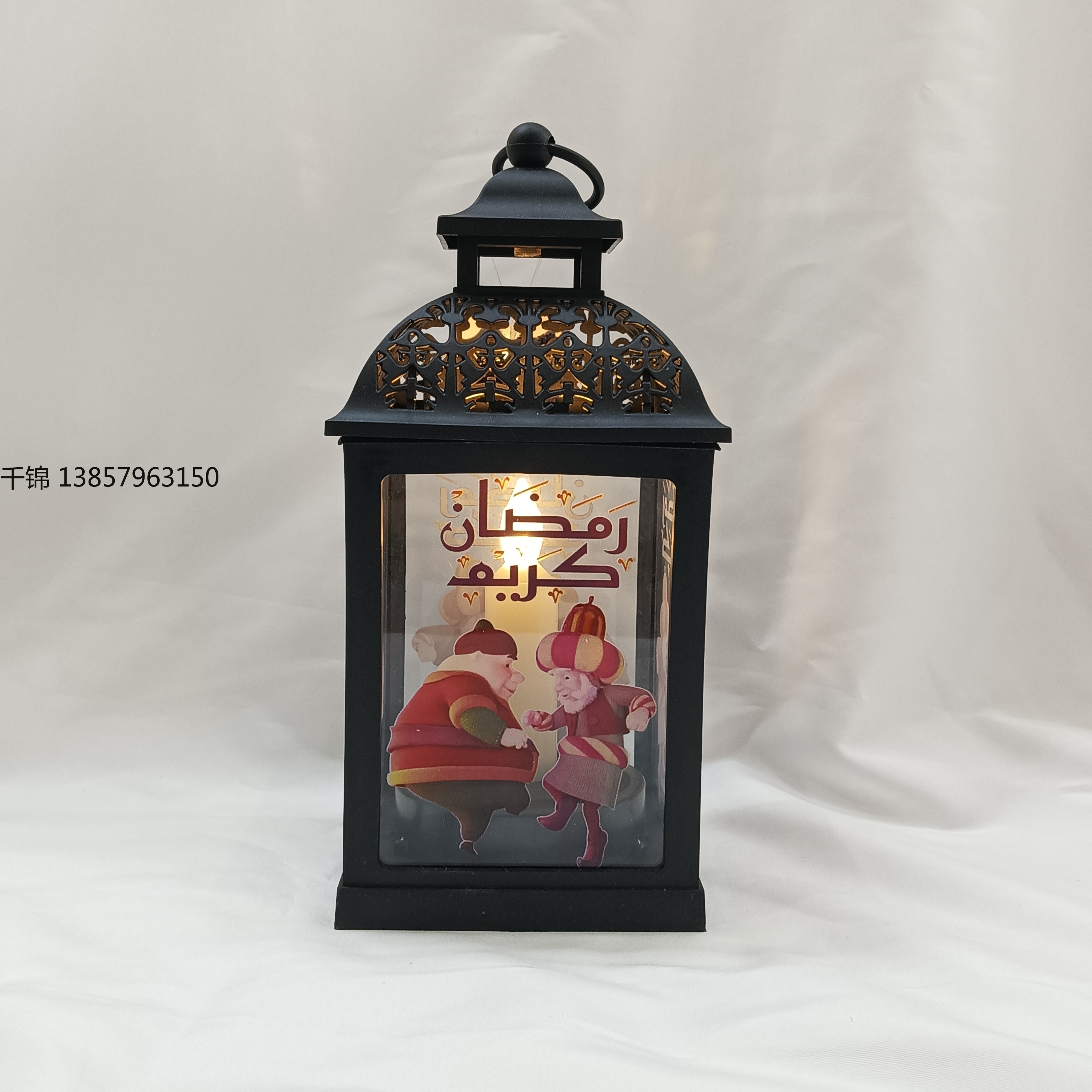 Wholesale of cross-border exclusive hollowed-out wind lanterns for Ramadan decoration, LED transparent four-corner Ramadan pattern mirror plastic lanterns