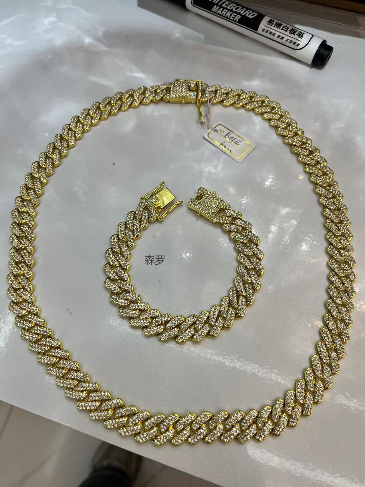跨境嘻哈项链满钻古巴链配大吊坠欧美Hiphop古惑仔大吊牌项链详情3