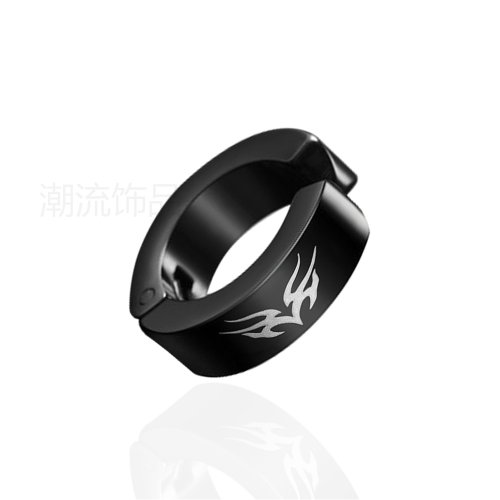 Trendy accessories, fashionable foreign trade bestsellers, stainless steel white scorpion icon ear clips, holeless earrings, black ES003-3 Application Scenario
