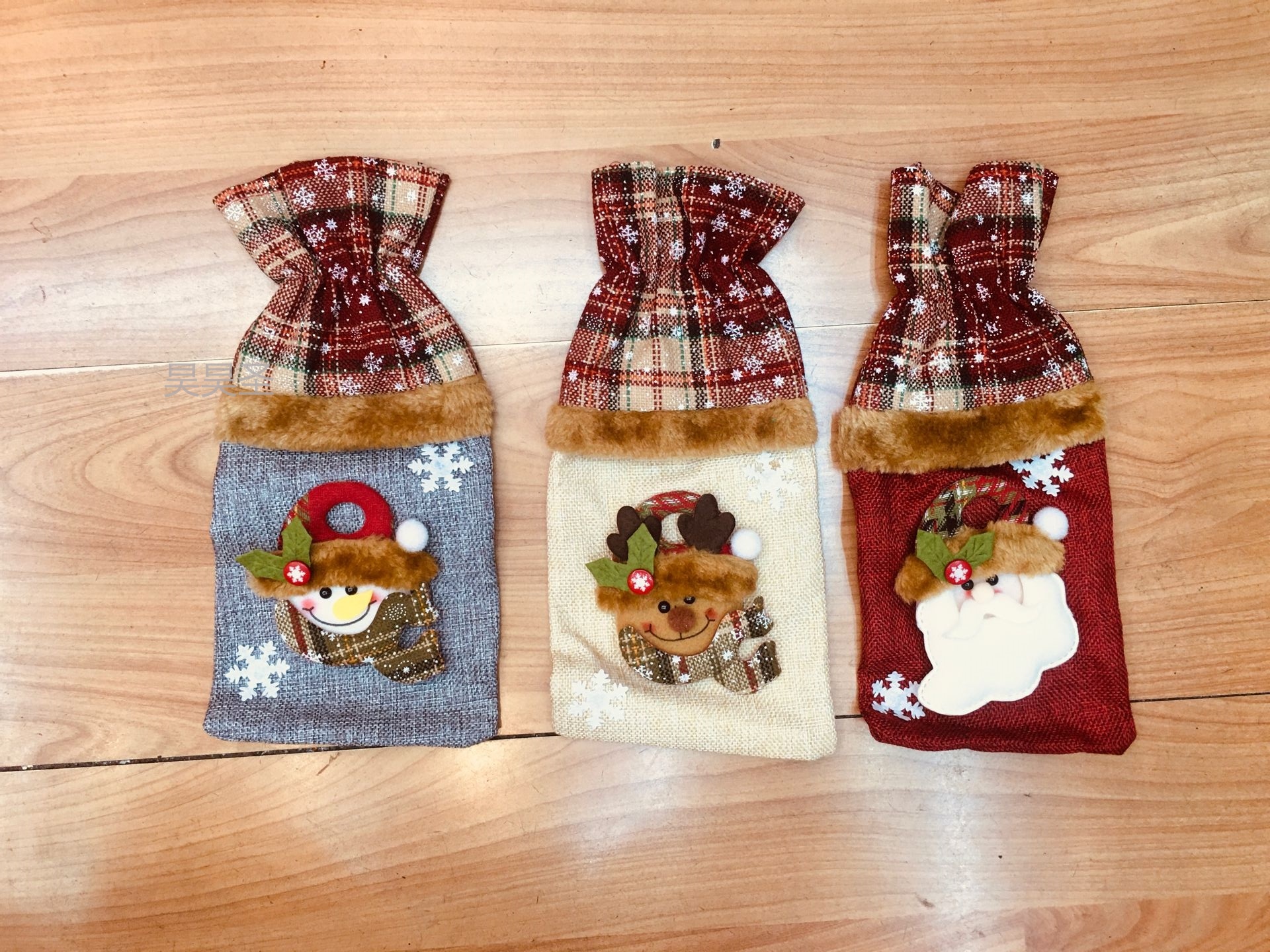 圣诞帽圣诞圣诞节圣诞装饰品圣诞配件大红成人帽儿童帽圣诞装饰品圣诞礼品袋圣诞用品2圣诞节圣诞圣诞帽圣诞装饰品圣诞圣诞节圣诞详情6