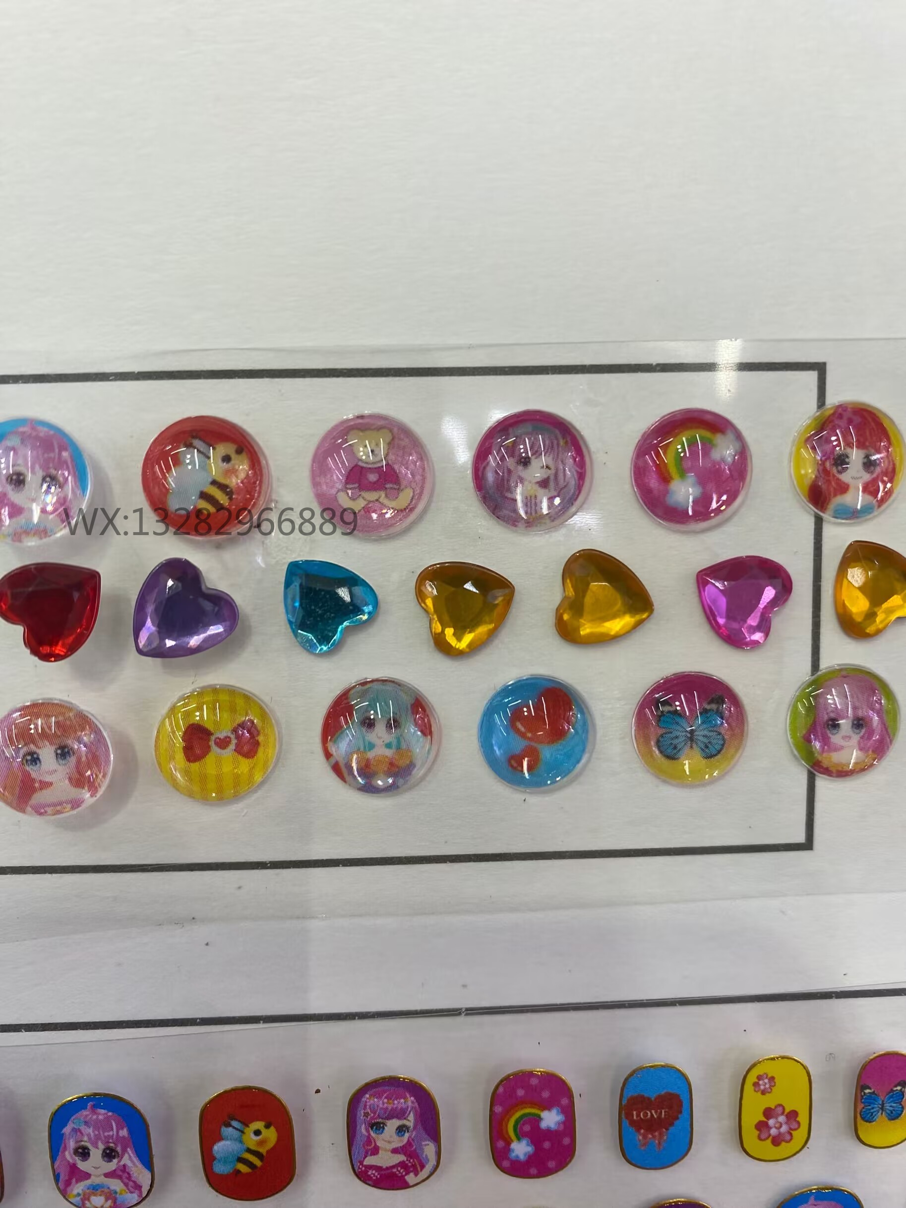 DIY Cartoon hand-held diamond nail art sticker set, children's ear stickers, nail stickers, pearl, kindergarten and primary school reward stickers Application Scenario
