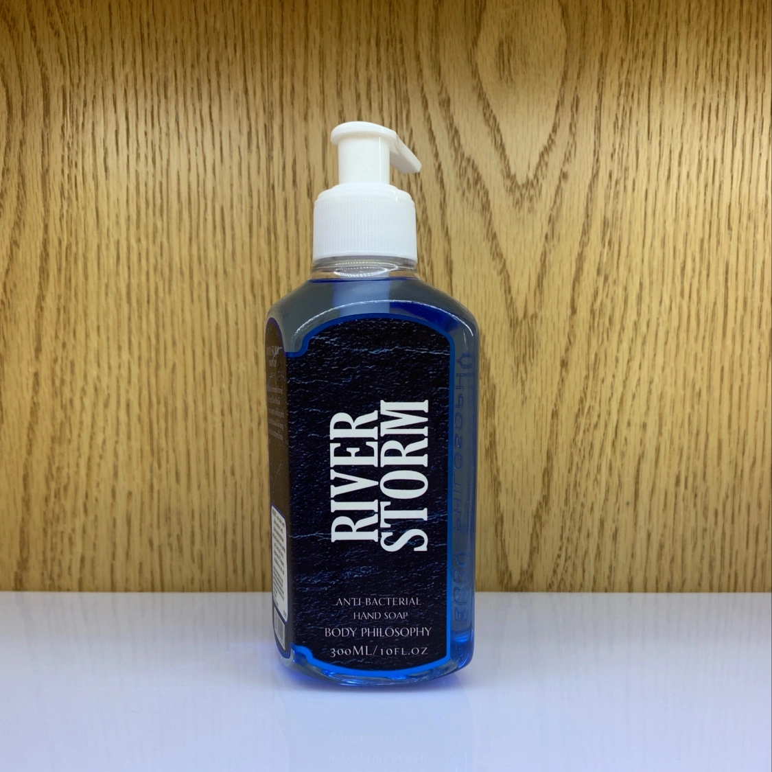 300ml Men's Fragrance Foam Hand sanitizer RIVER STORM Hand Sanitizer wholesale package Clean, Moisturizing, Antibacterial Fragrance Hand Sanitizer Factory Direct sales