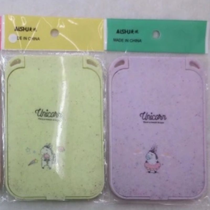 Straw Cosmetic Mirror Portable Cosmetic Mirror Creative Round Portable Cosmetic Mirror Application Scenario