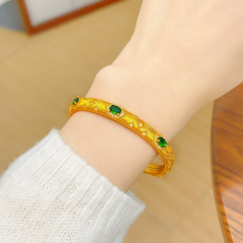 Athena Jewelry and Gold Store's same style sand gold Buccirati brushed diamond red and green gold clasp bracelet, a court retro gift bracelet for your girlfriend Application Scenario
