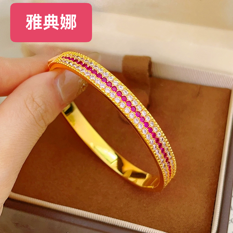 Athena Jewelry and Gold Store's same style sand gold three-row diamond sparkling red rose Empress bracelet solid clasp bracelet, elegant and perfect gift for your girlfriend sand gold bracelet Application Scenario